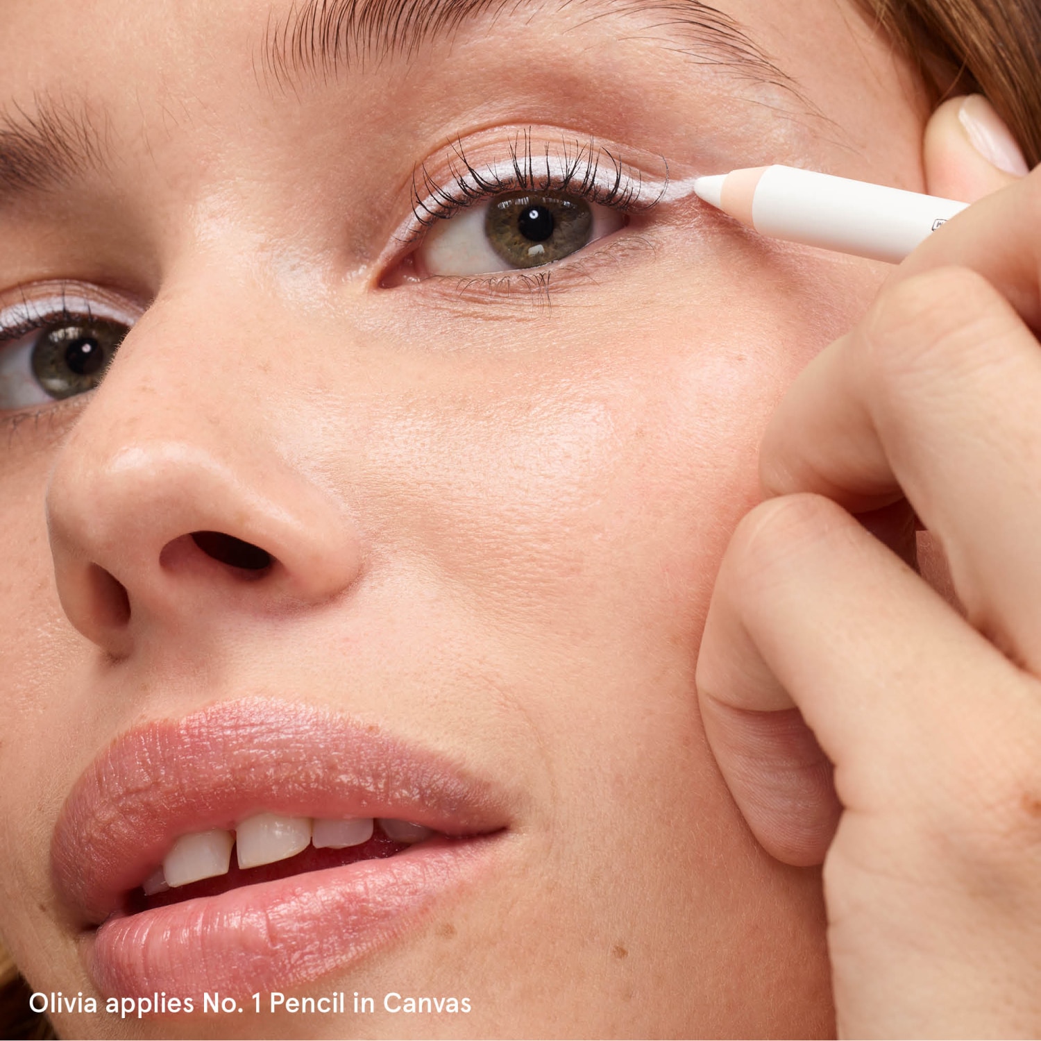 NO 1. PENCIL CREAMY LONG-WEARING EYELINER (DELINEADOR PARA OJOS DE LARGA DURACIÓN)
